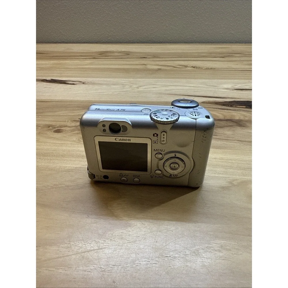 Canon PowerShot A75 3.2MP Digital Camera Silver-for Parts or Repair
